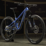 Pivot Switchblade SLX/XT Jenson Exclusive Bike - Image 6