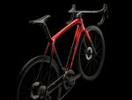 Trek ÉMONDA SLR 7 DISC Ultegra Di2 Roadbike - 2023 - Metallic Red Smoke to Red Carbon Smoke - Image 4