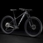 Trek Roscoe 7 Mountain Bike - 2023 - Matte Trek Black - Image 3