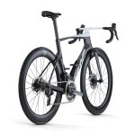 BMC TEAMMACHINE R 01 LTD - Carbon Roadbike - 2024 - carbon black / cool white - Image 3